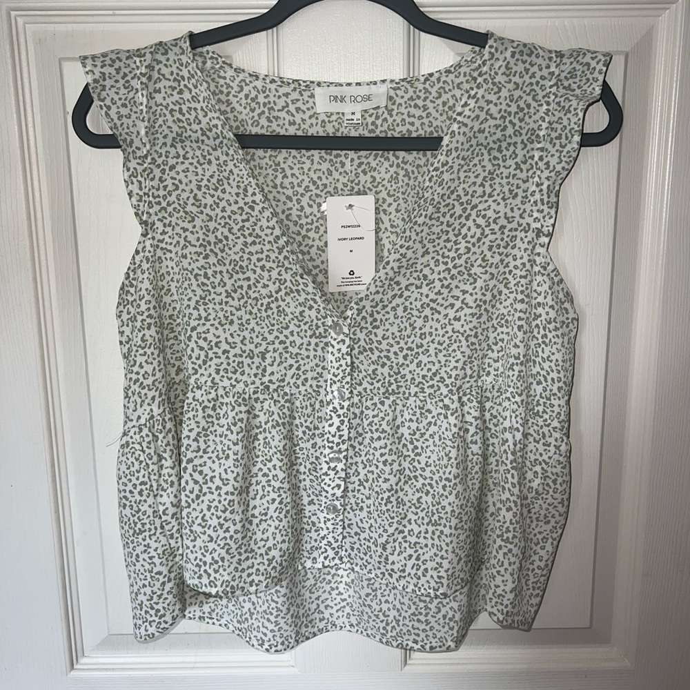 NWT patterned blouse